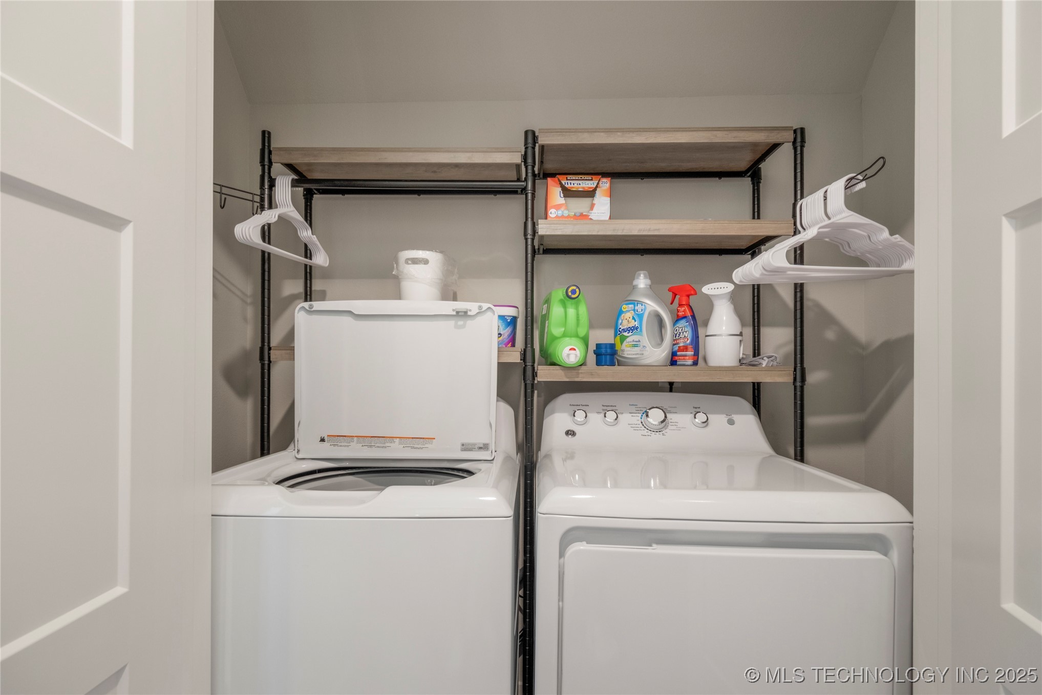 507 W Fort Worth Street Property Photo 38