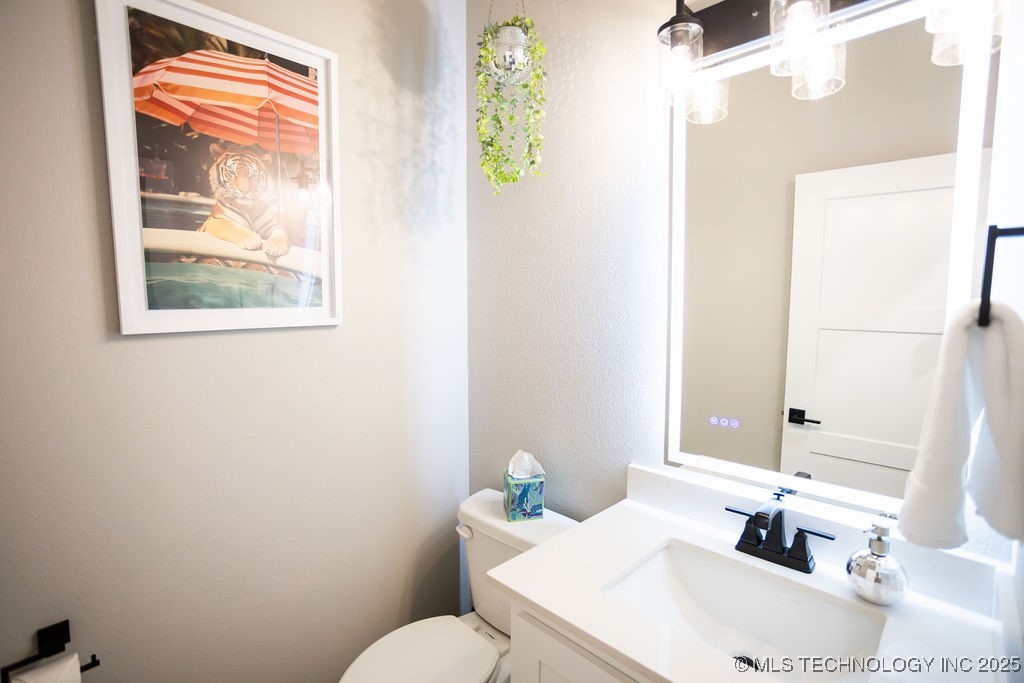 507 W Fort Worth Street Property Photo 39