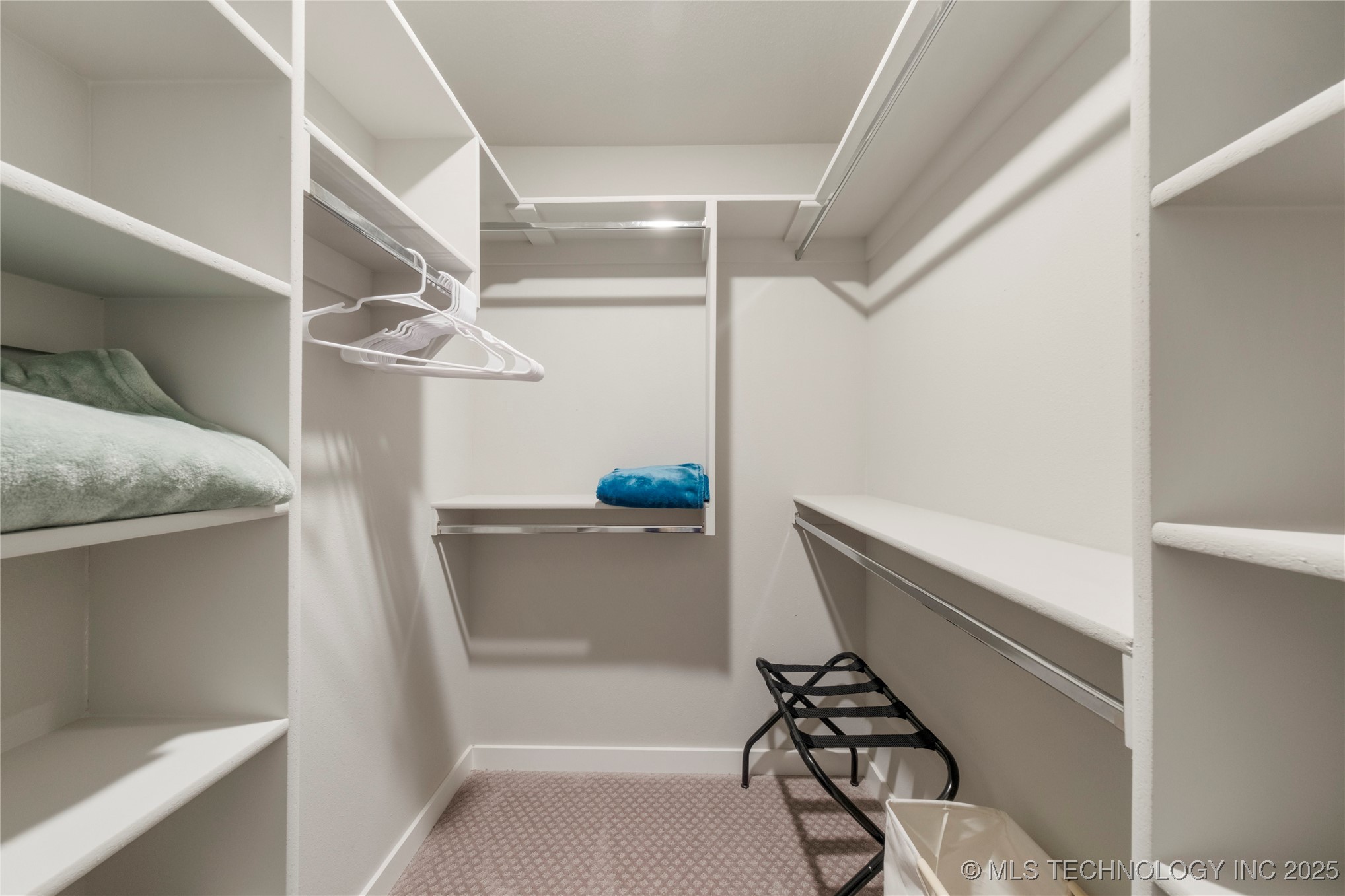 507 W Fort Worth Street Property Photo 54