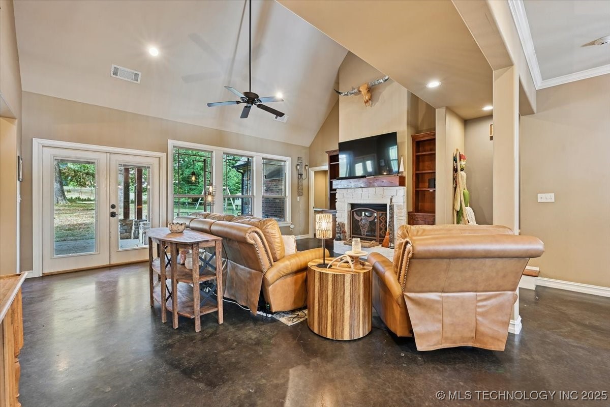 121 Quanah Road Property Photo 9