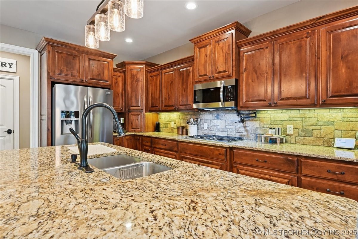 121 Quanah Road Property Photo 14