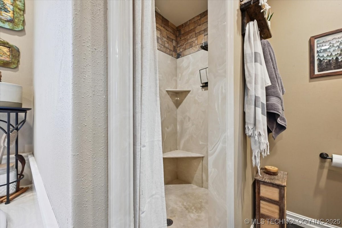 121 Quanah Road Property Photo 22