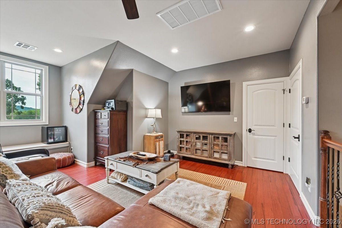 121 Quanah Road Property Photo 25