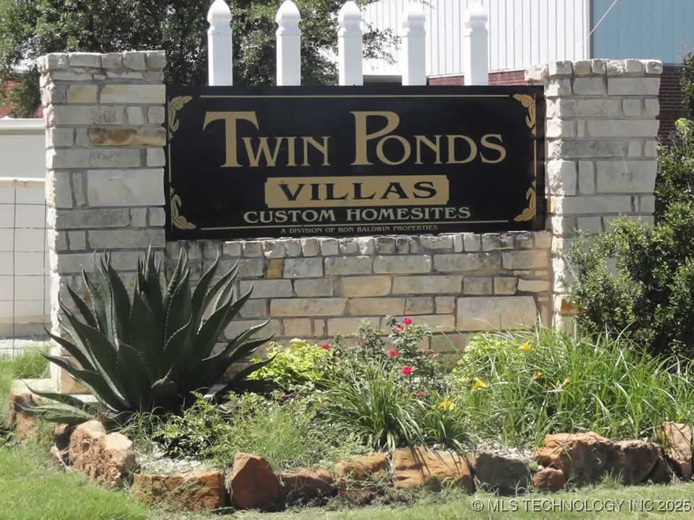 38 Creekside Road Property Photo 1