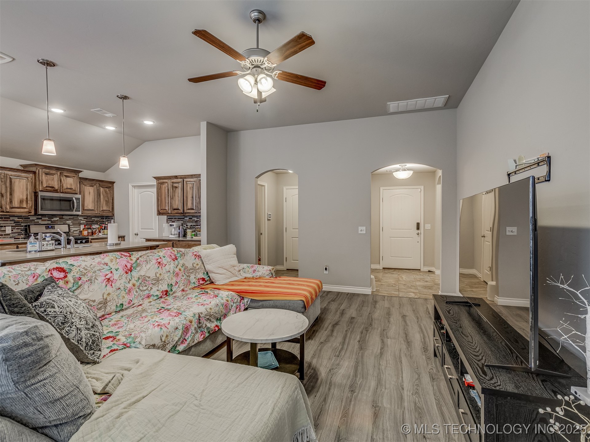 13 Evermore Lane Property Photo 6