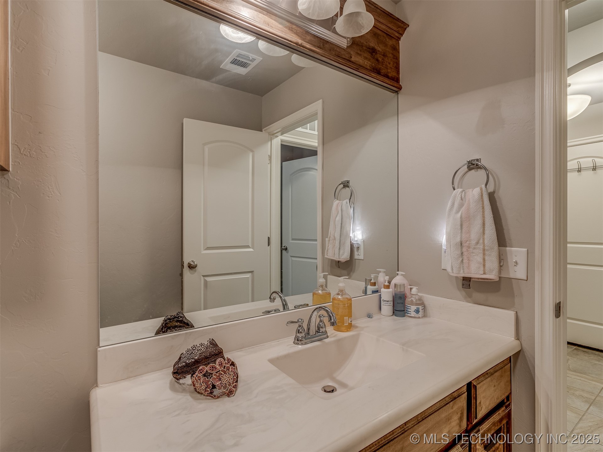 13 Evermore Lane Property Photo 31