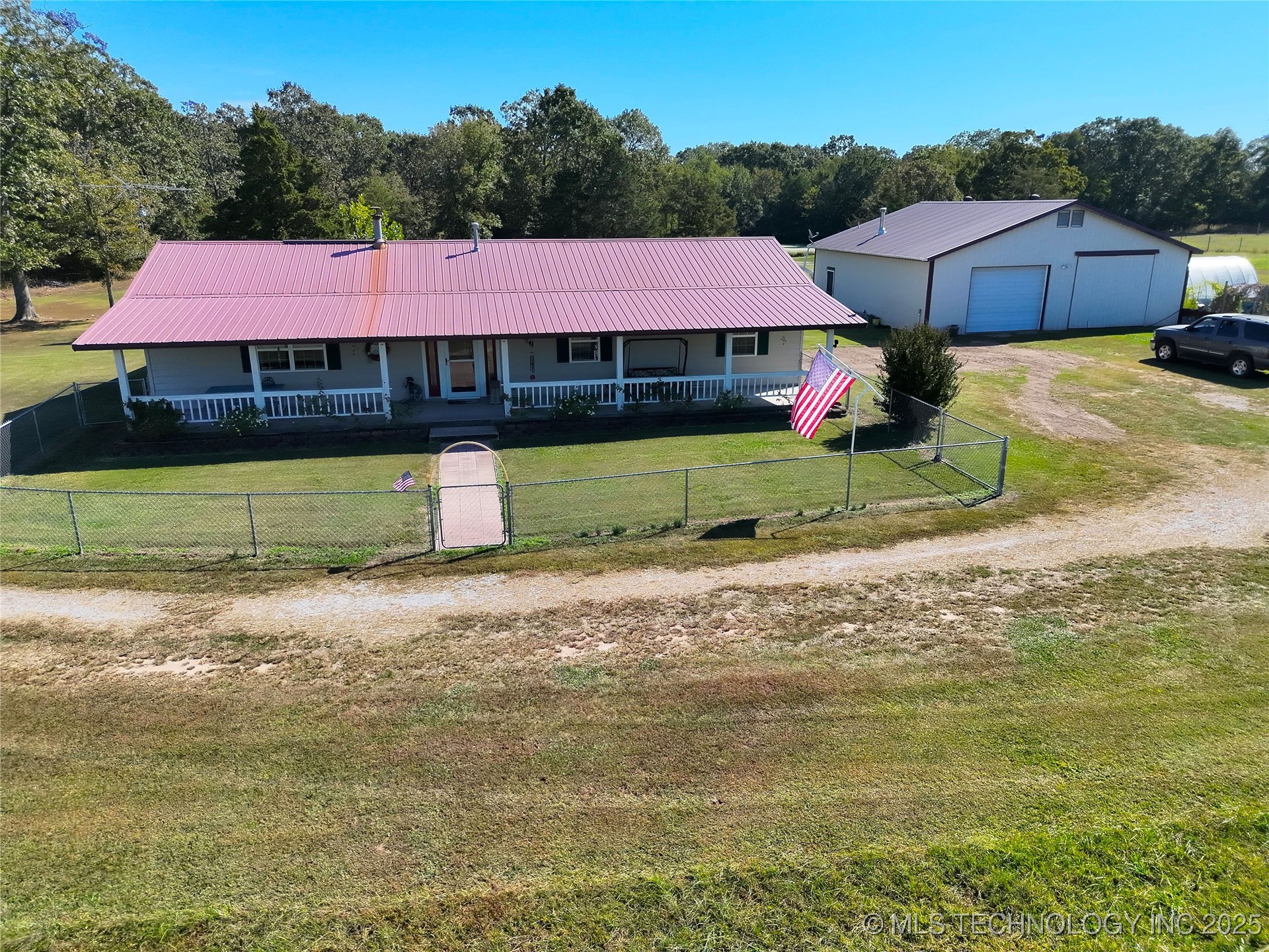 472618 E 775 Road Property Photo 8