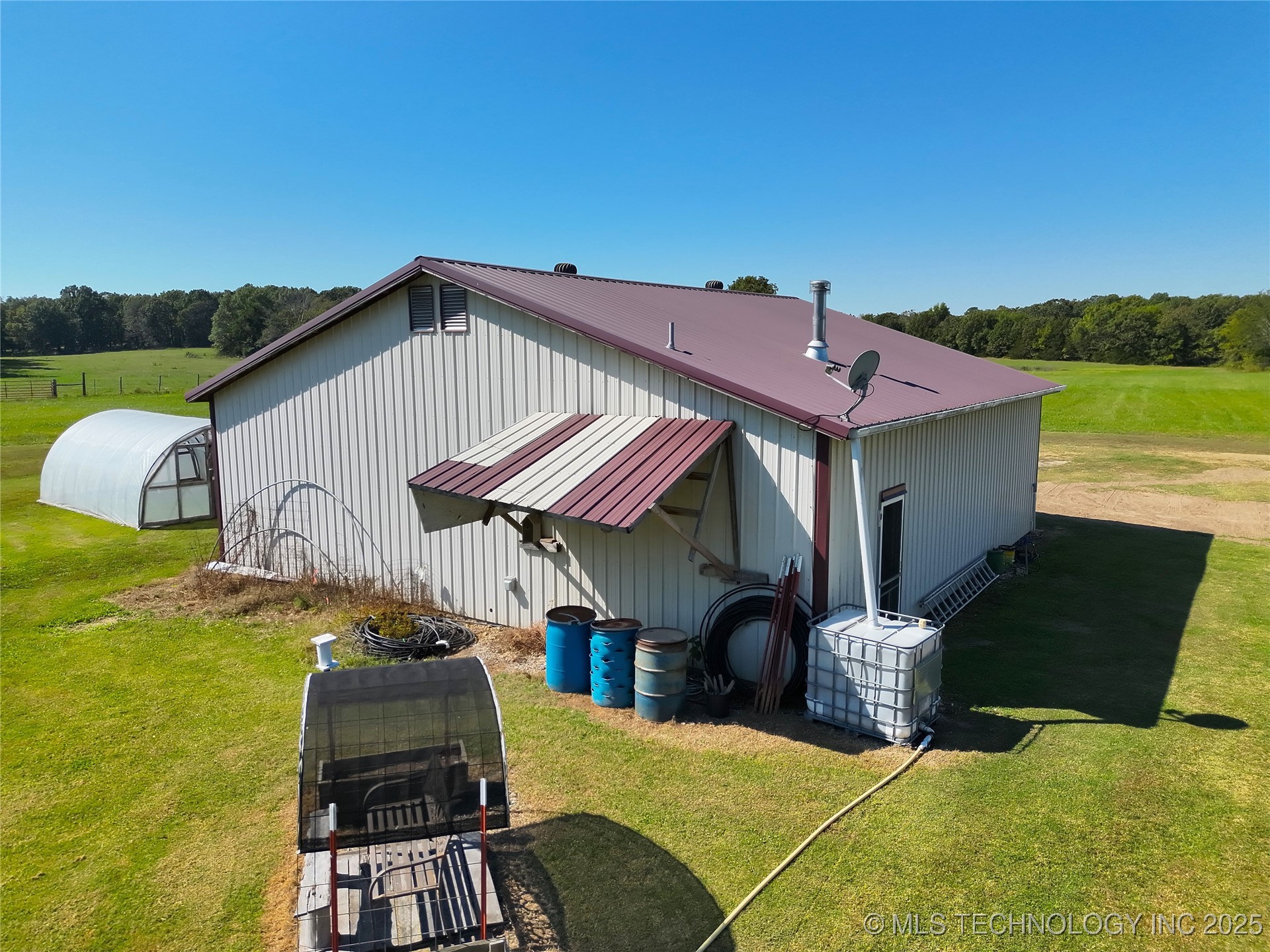 472618 E 775 Road Property Photo 10