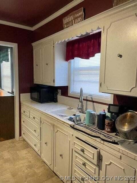 109 S Brown Street B Property Photo 4