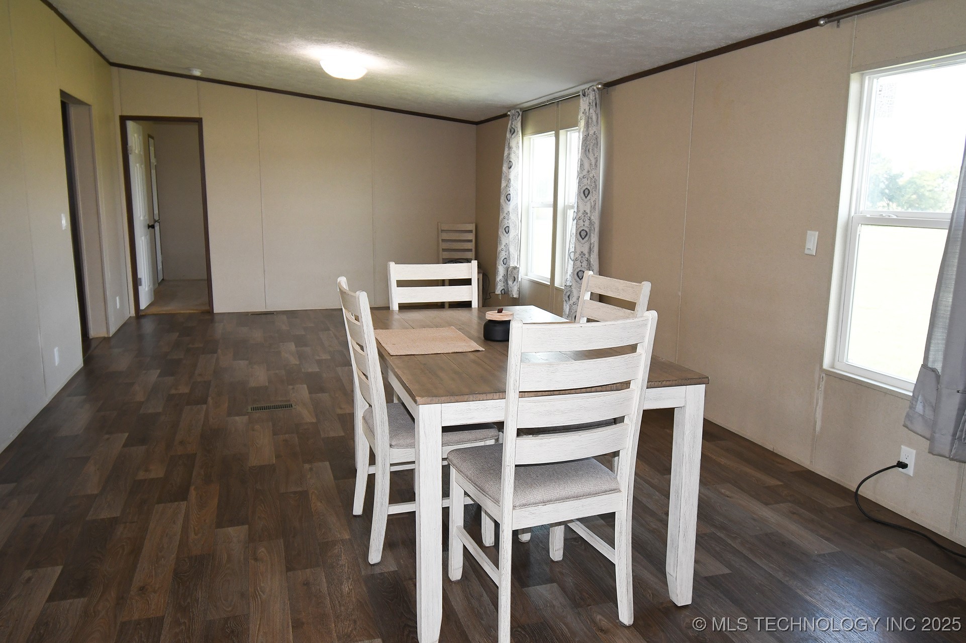 40280 S 4542 Road Property Photo 12