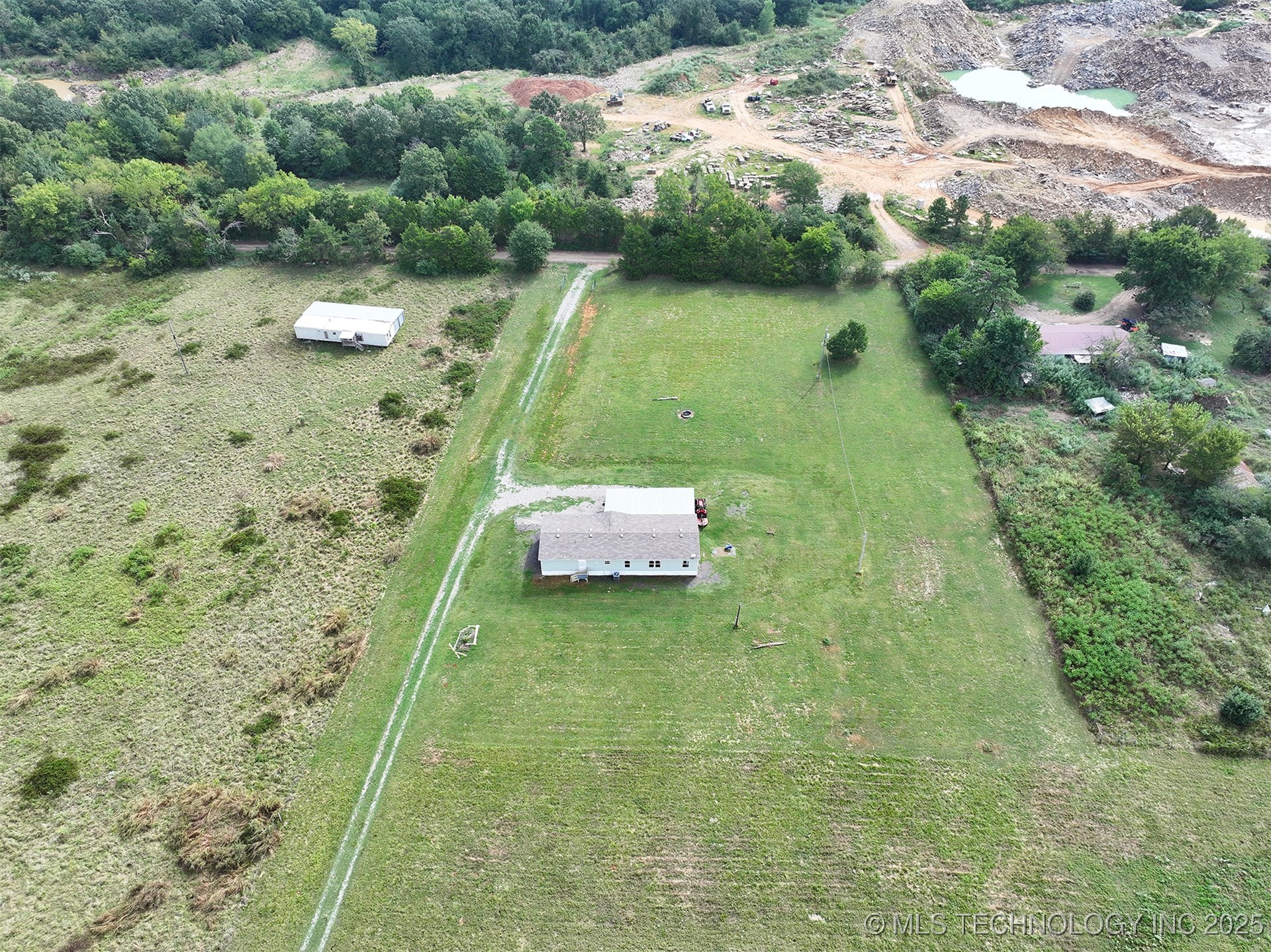 40280 S 4542 Road Property Photo 40