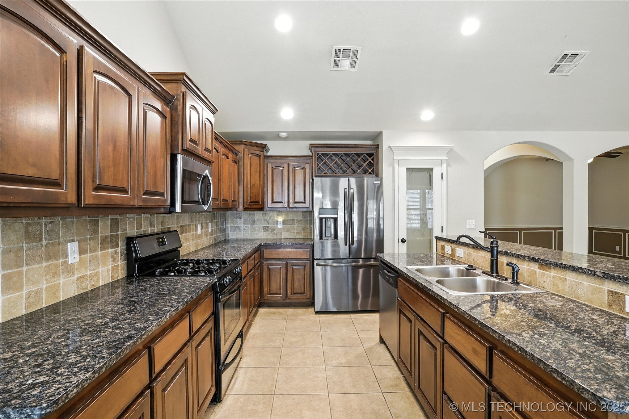 12809 E 69th Street North Property Photo 16