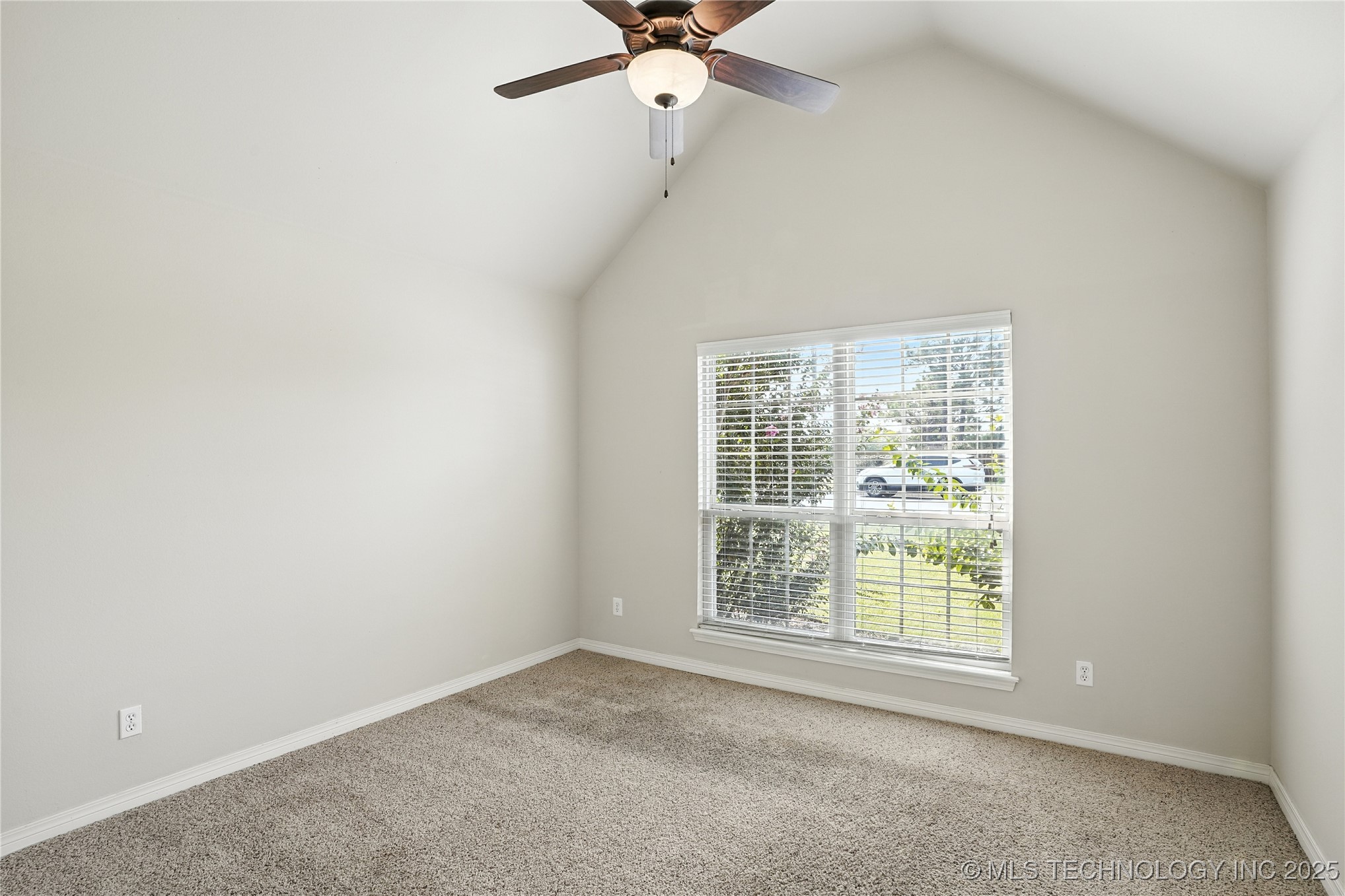 12809 E 69th Street North Property Photo 19