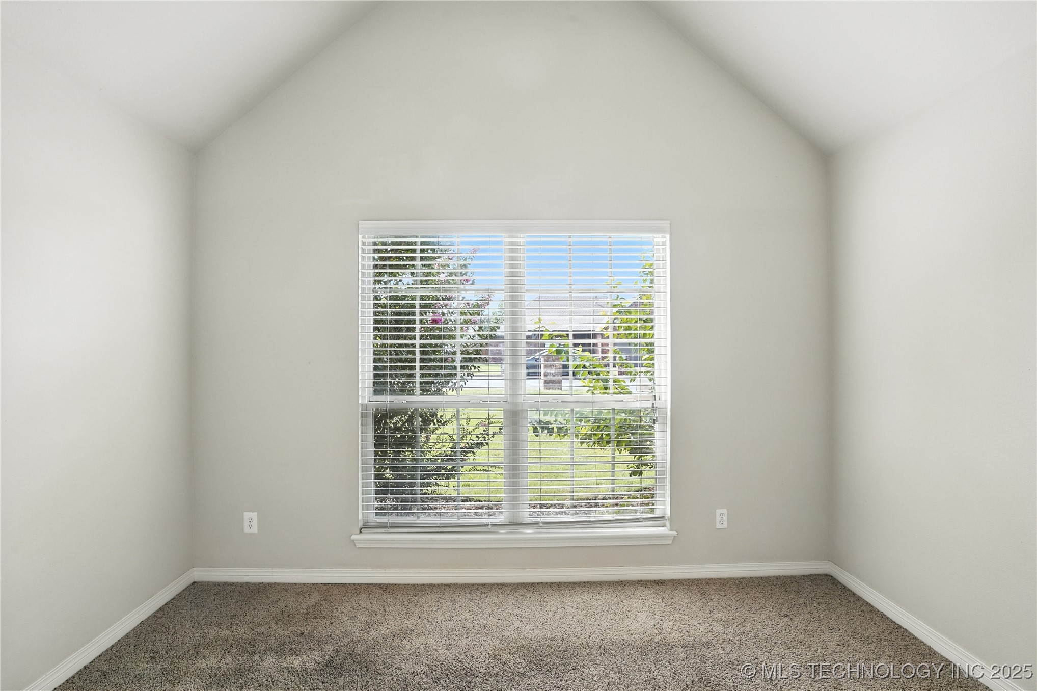 12809 E 69th Street North Property Photo 20