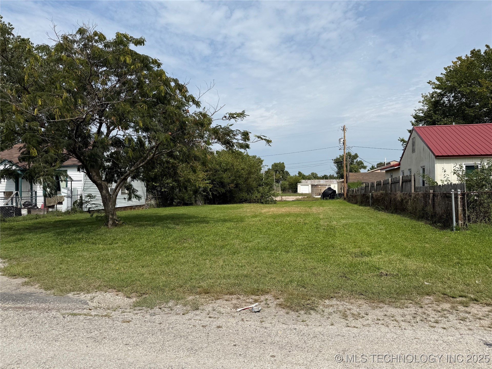 1708 W 2nd Property Photo 1