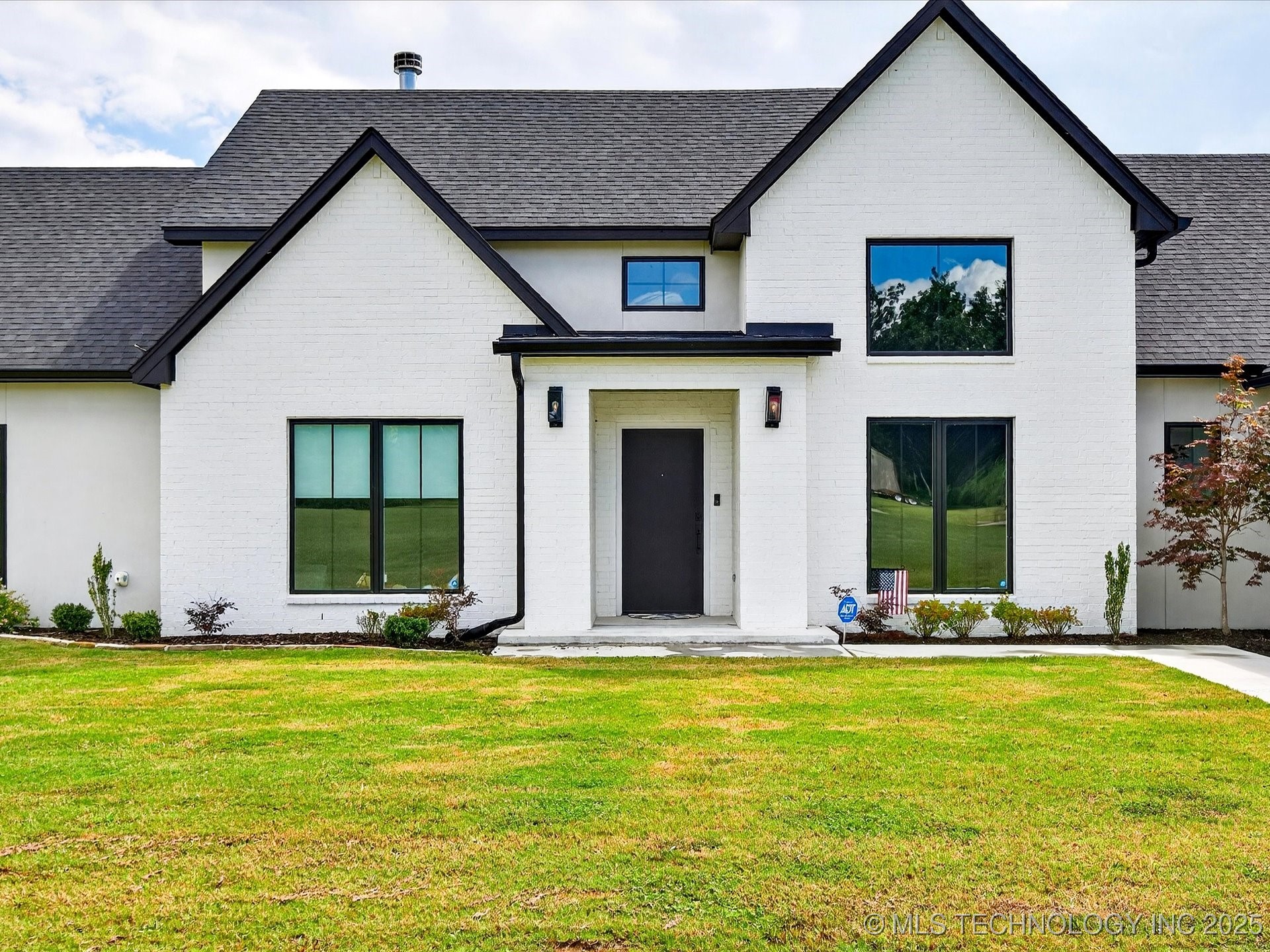 397911 W 2400 Road Property Photo 2