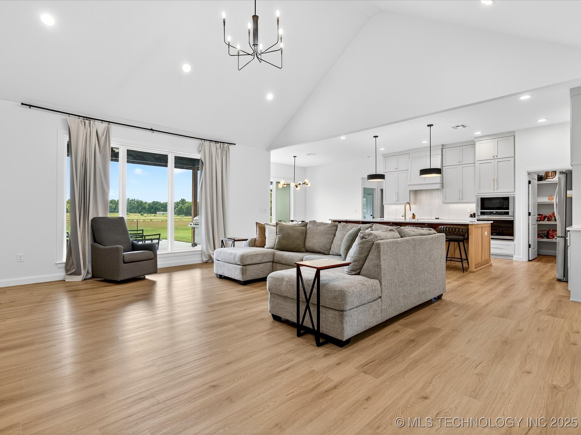 397911 W 2400 Road Property Photo 9