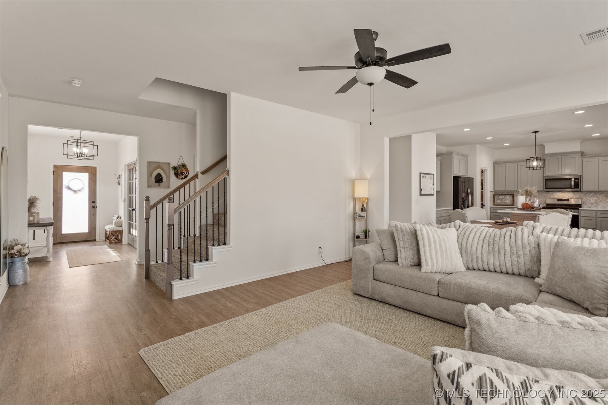 31185 E 65th Court S Property Photo 8