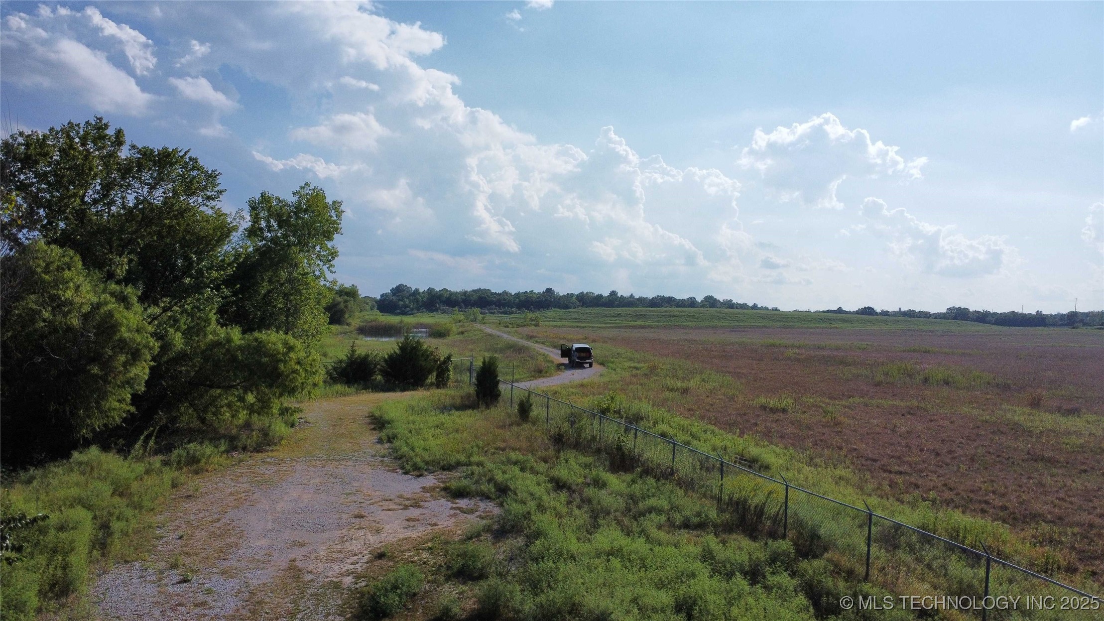 13460 N 119th East Avenue Property Photo 4