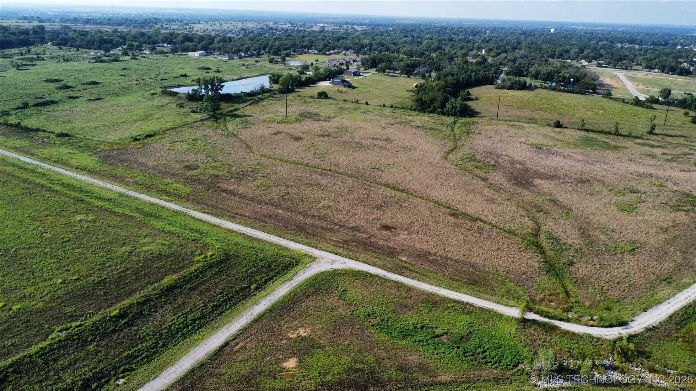 13460 N 119th East Avenue Property Photo 6