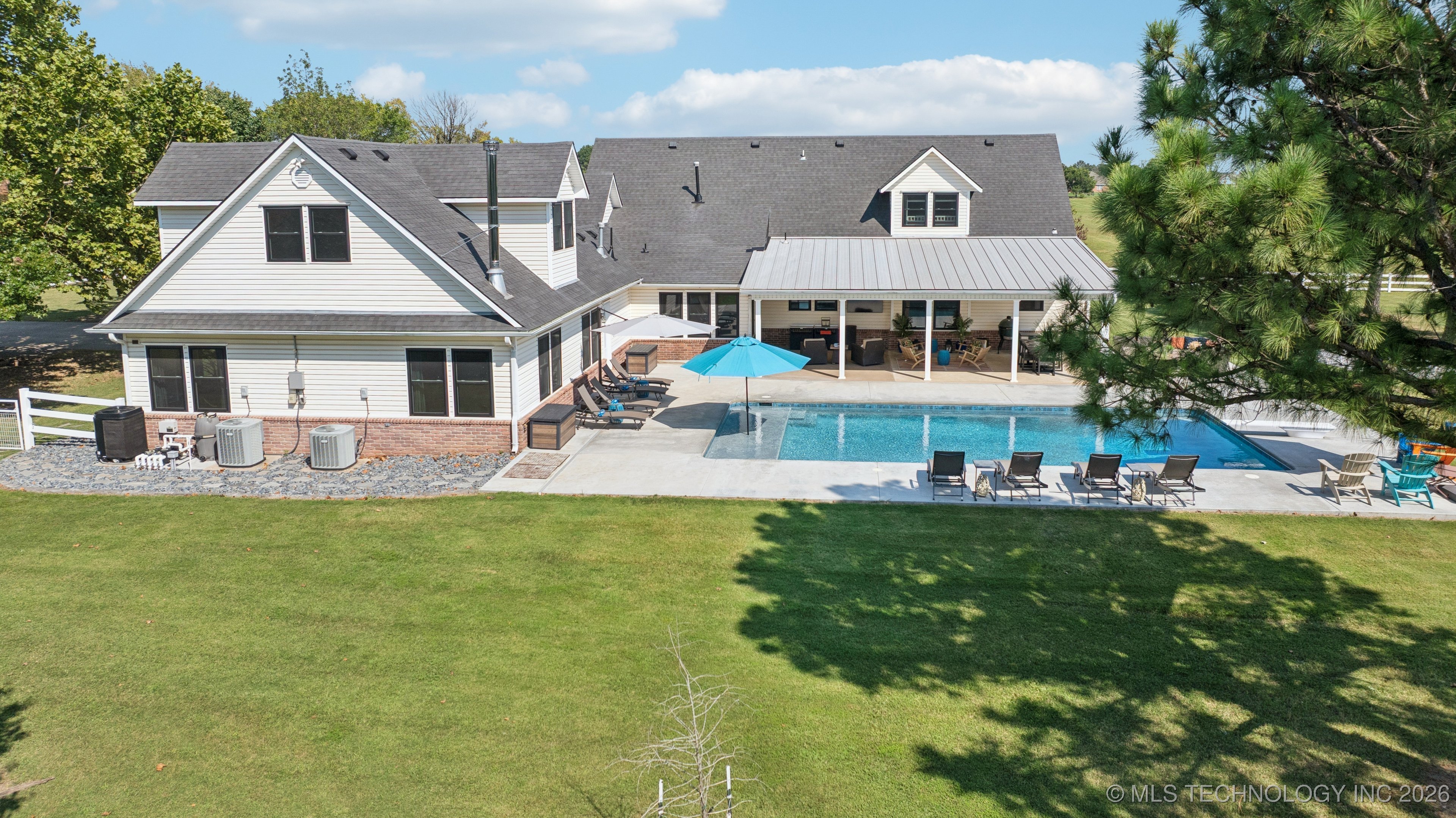 19700 E 600 Road Property Photo 18