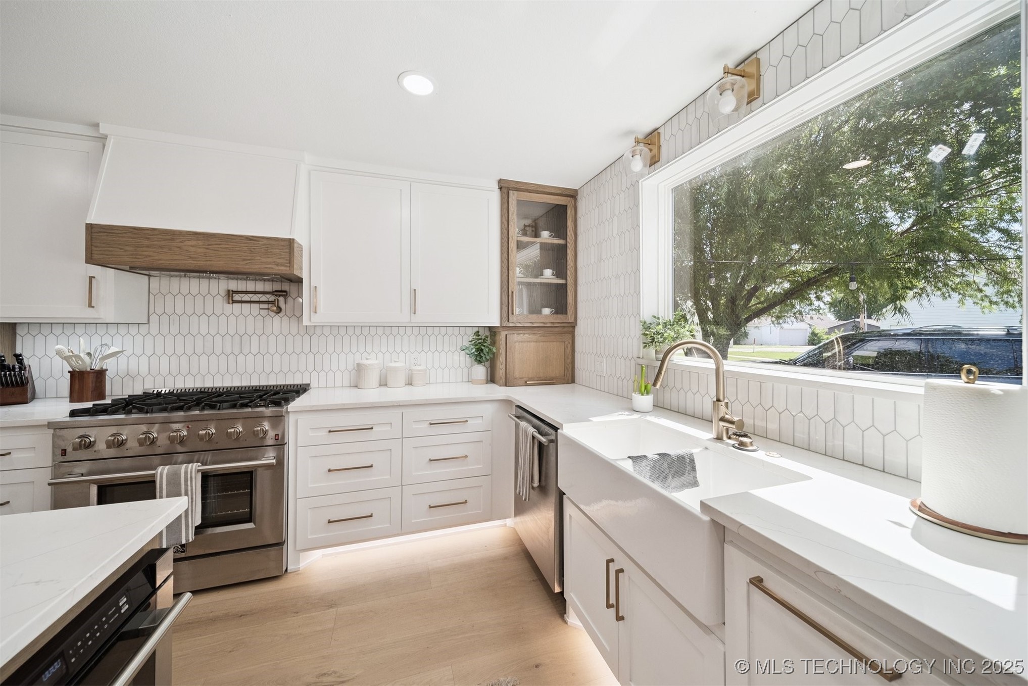 403 E Freeport Street Property Photo 13