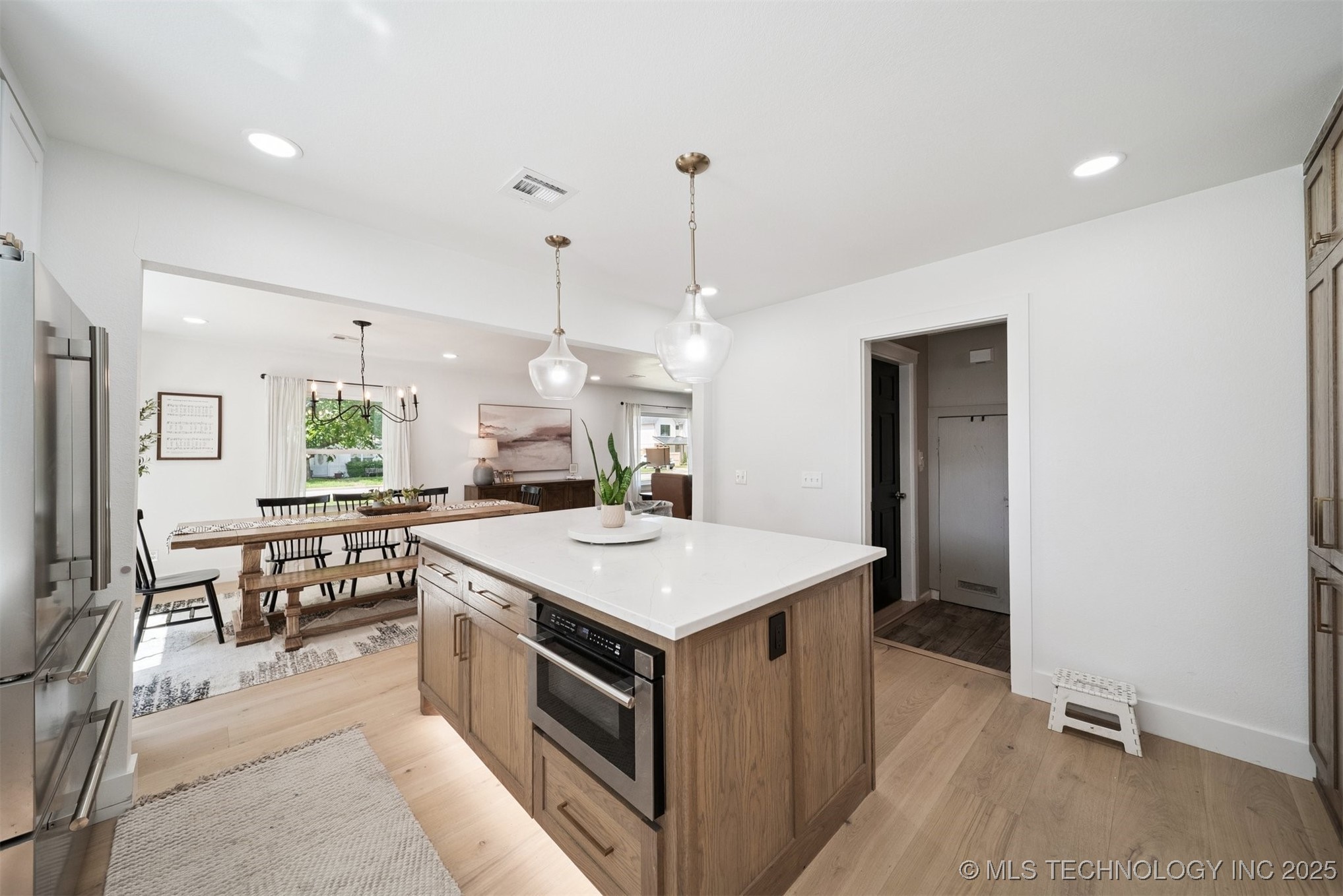 403 E Freeport Street Property Photo 14