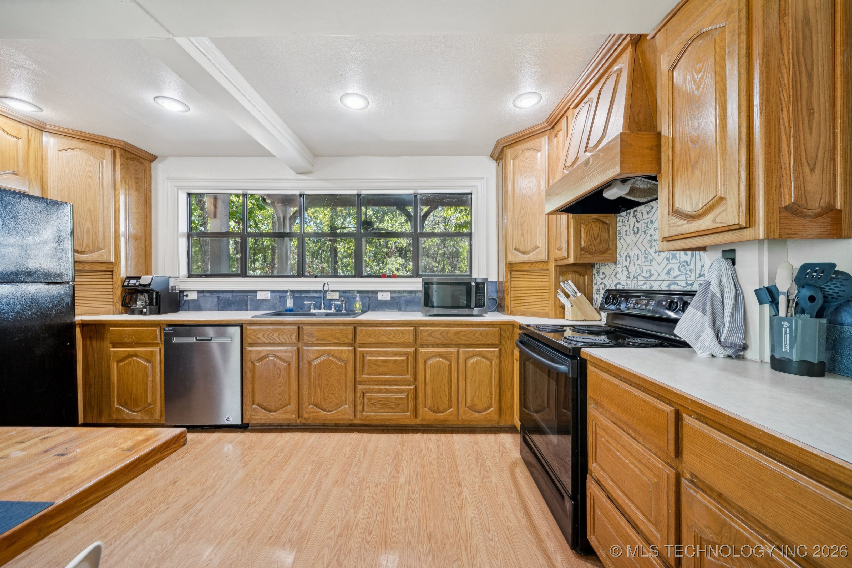 18205 W 904 Road Property Photo 12