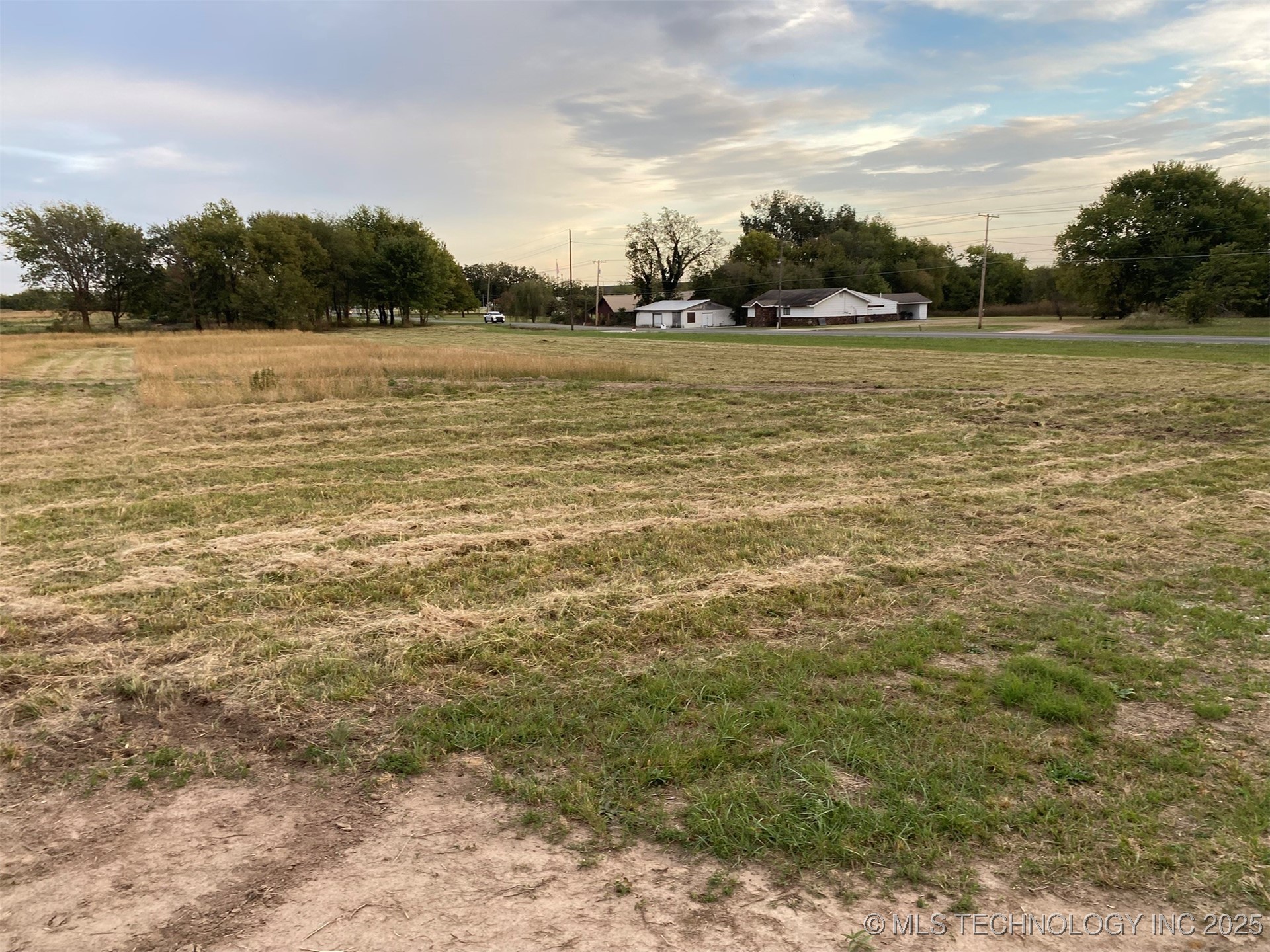 27 N Gaither Street Property Photo 5