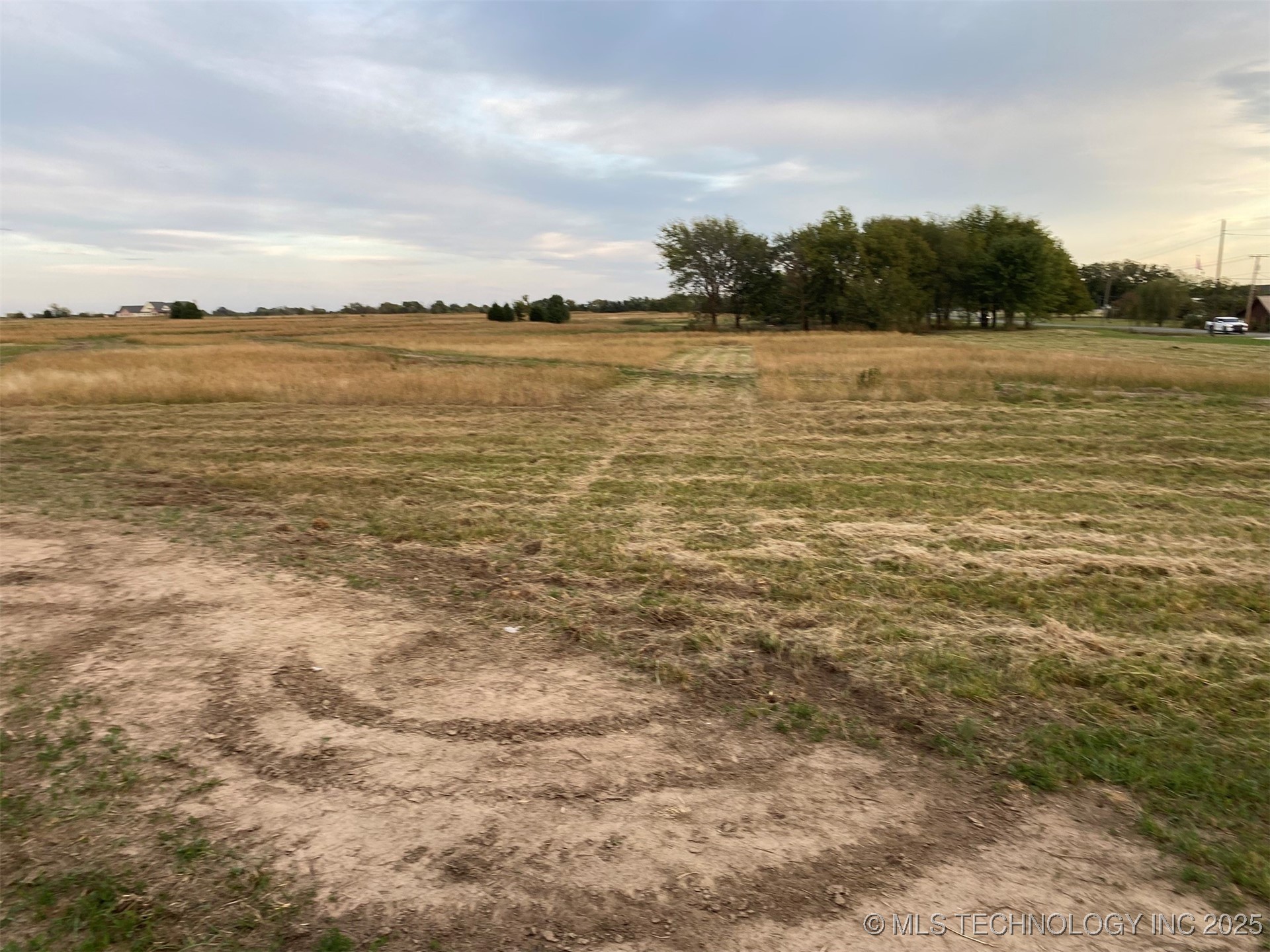 27 N Gaither Street Property Photo 7