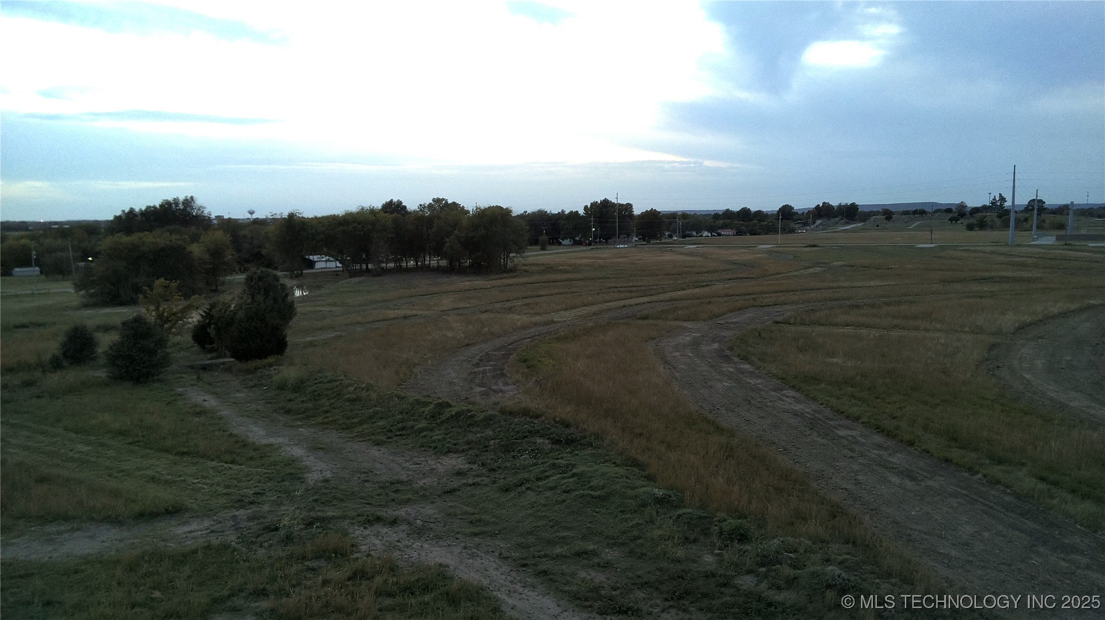 27 N Gaither Street Property Photo 9