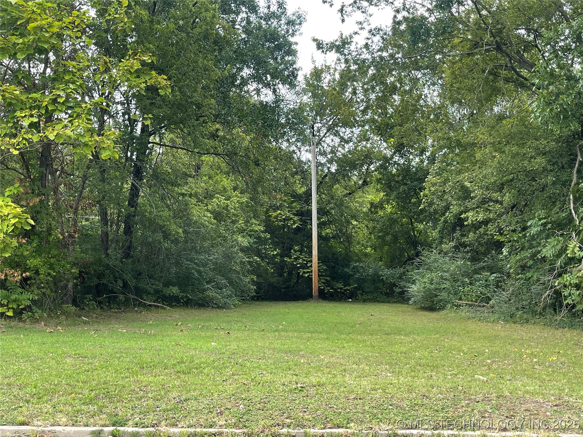 920 S 24th Street Property Photo 2