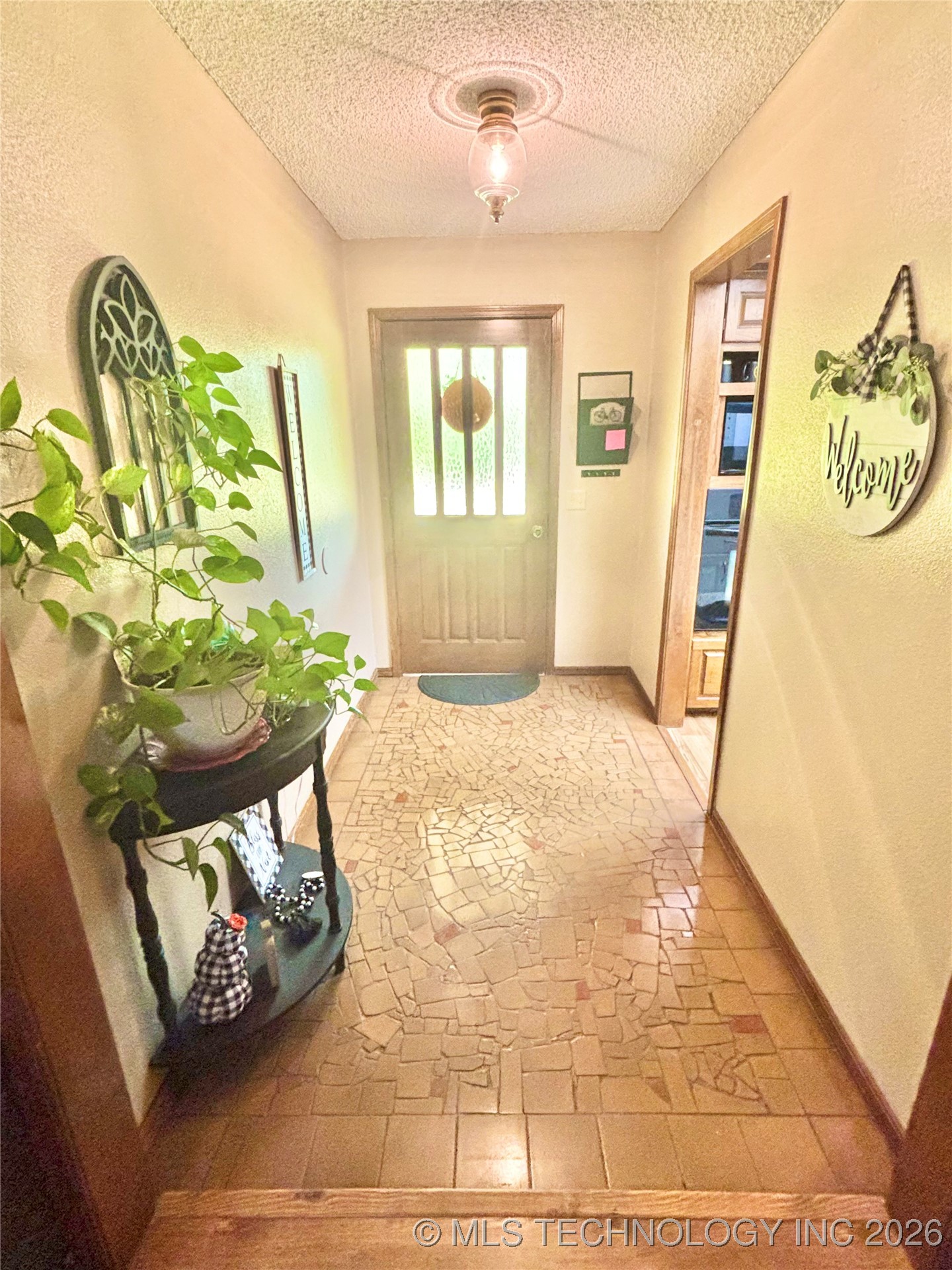 1710 E Old Military Road Property Photo 6