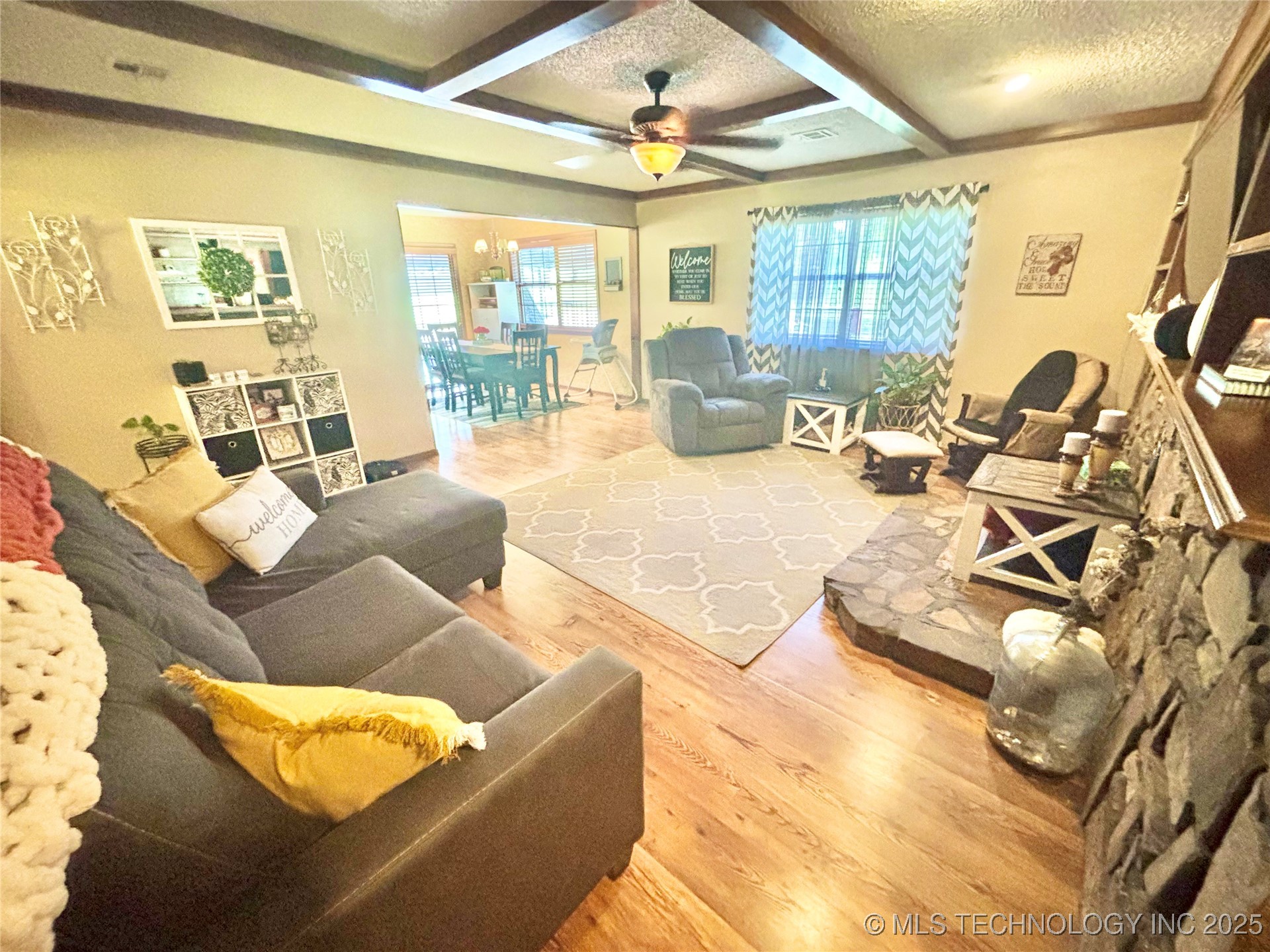 1710 E Old Military Road Property Photo 9