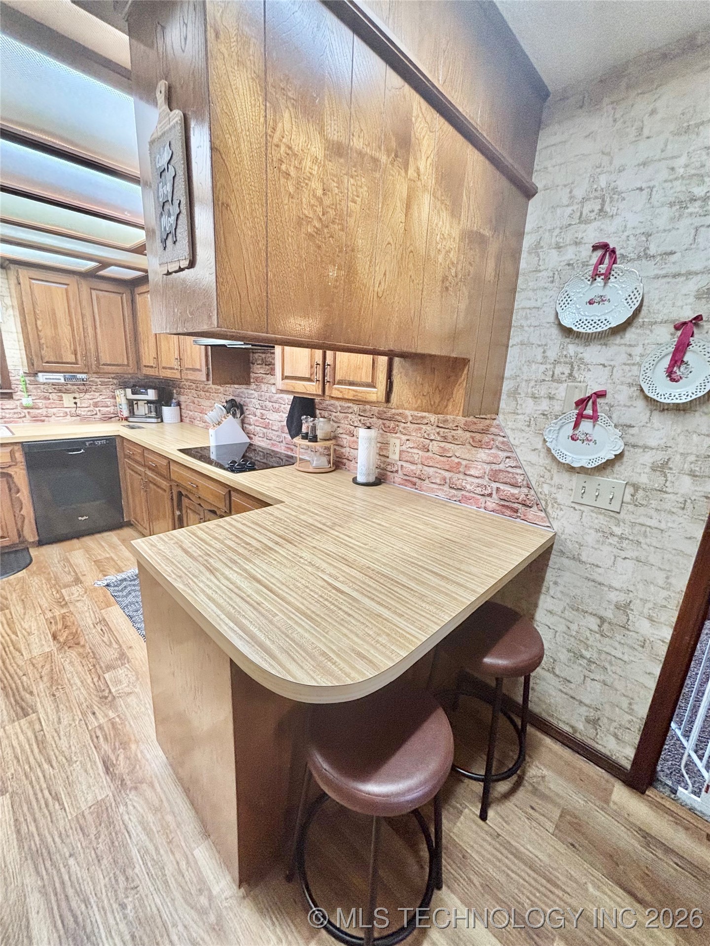 1710 E Old Military Road Property Photo 15