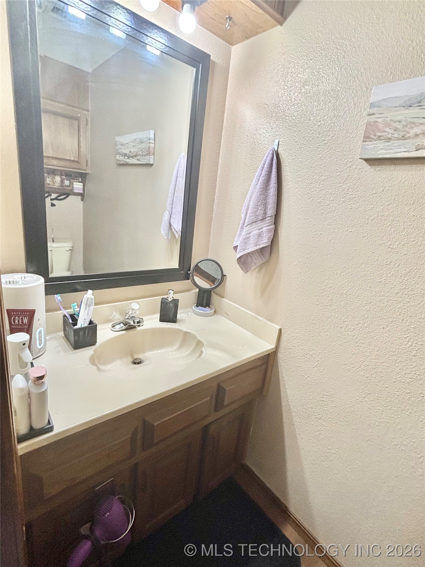 1710 E Old Military Road Property Photo 24