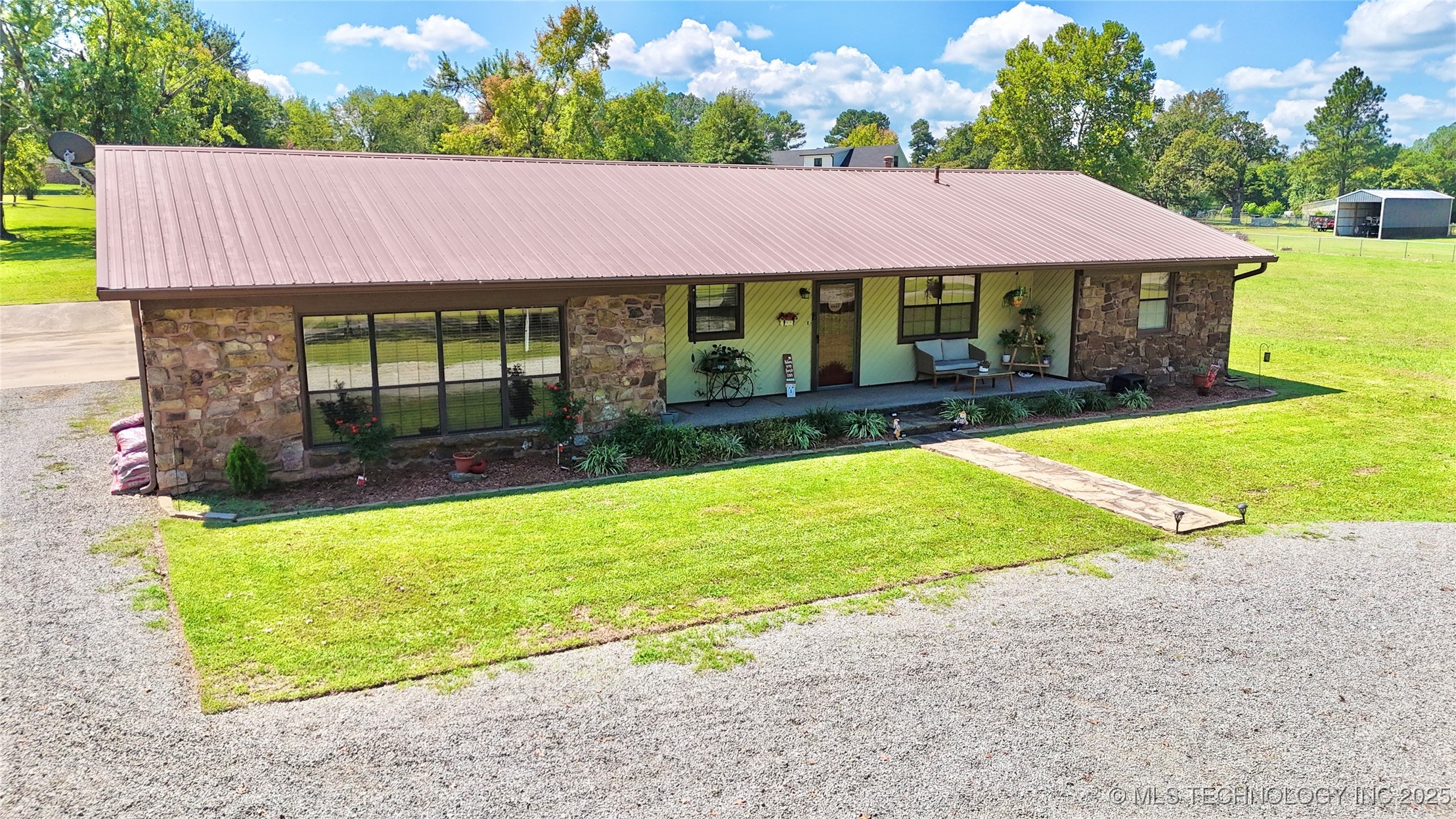 1710 E Old Military Road Property Photo 41