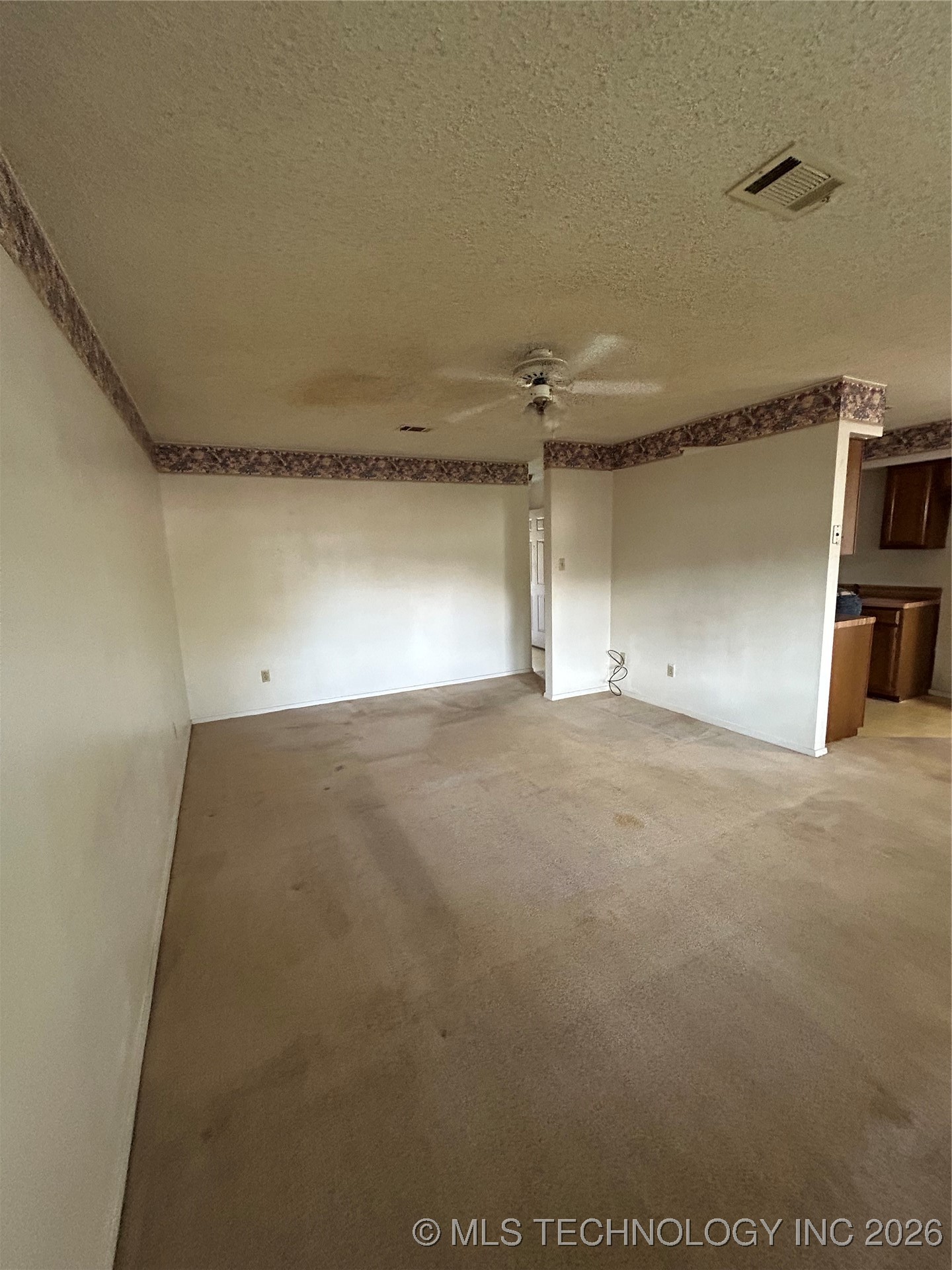 3609 Dawna Property Photo 5