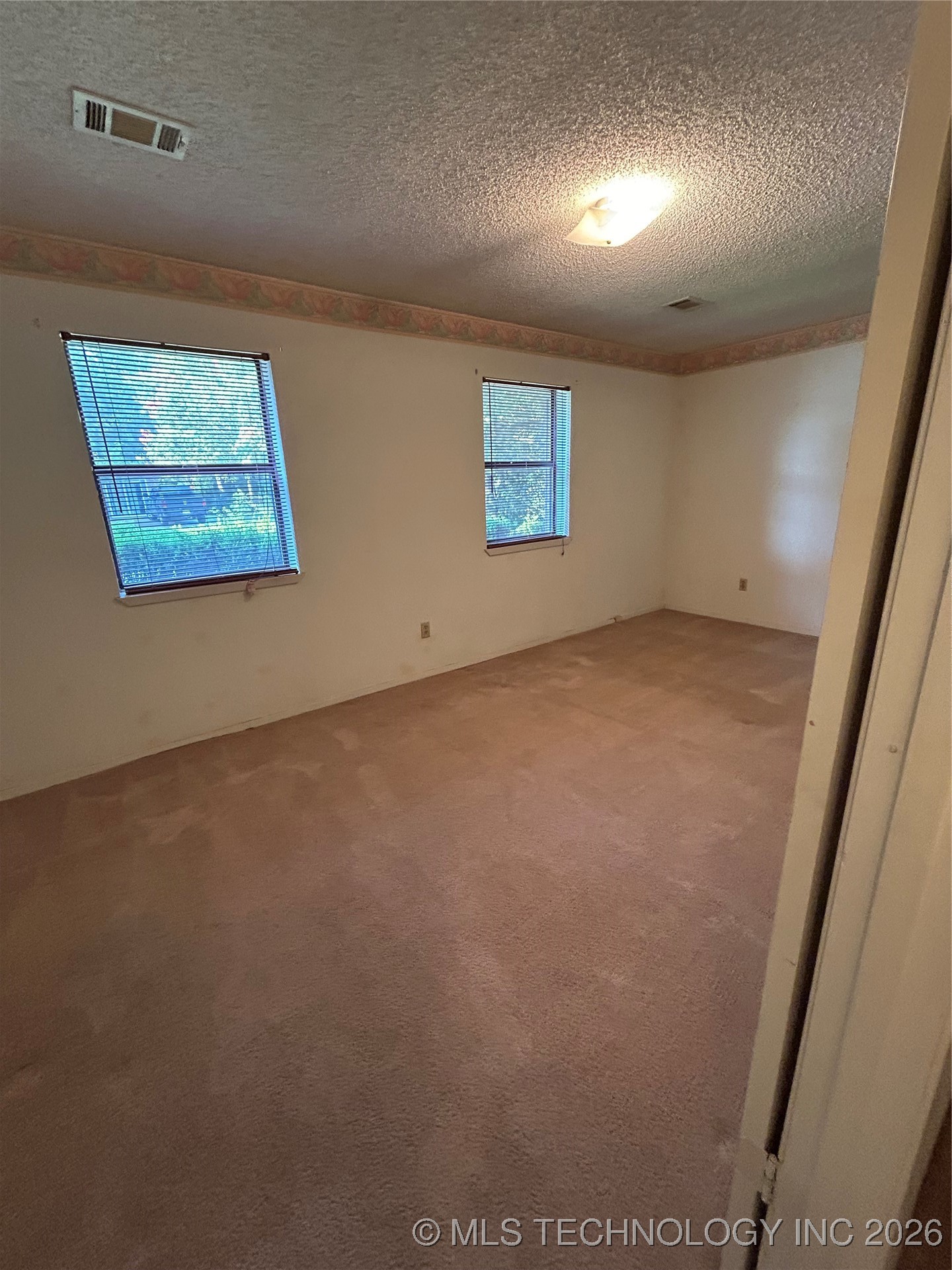 3609 Dawna Property Photo 9