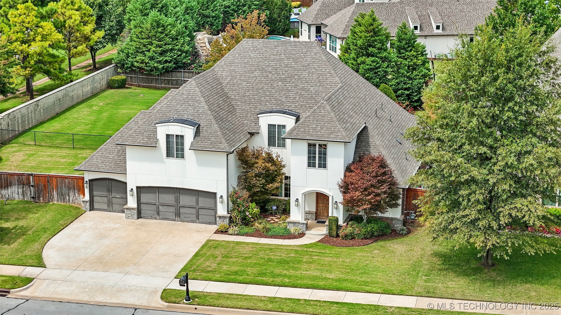 3805 E 118th Street Property Photo 2