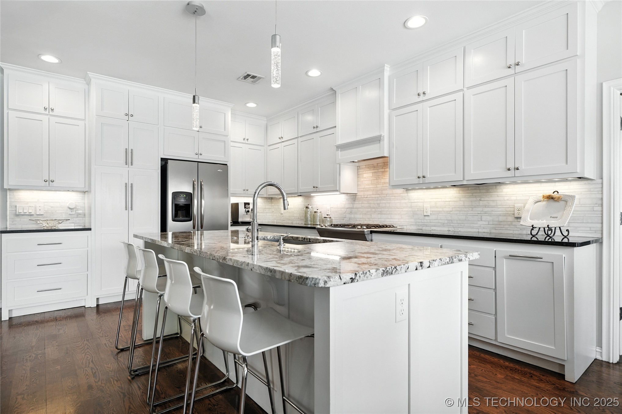 3805 E 118th Street Property Photo 9