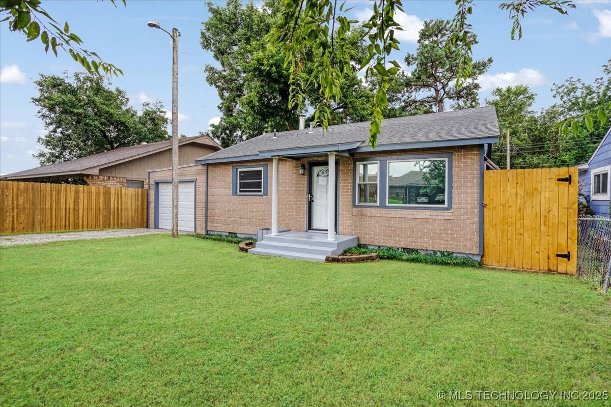 1216 11th Avenue Nw Property Photo 3