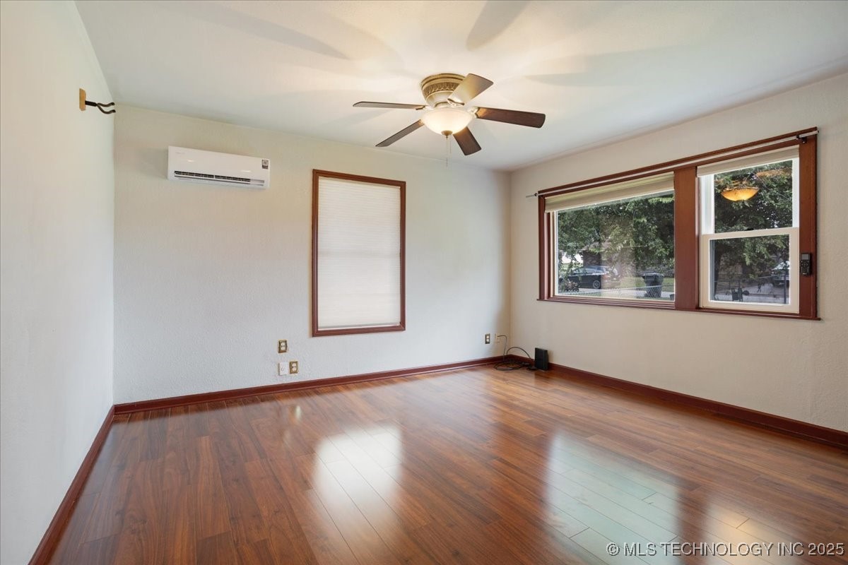 1216 11th Avenue Nw Property Photo 7