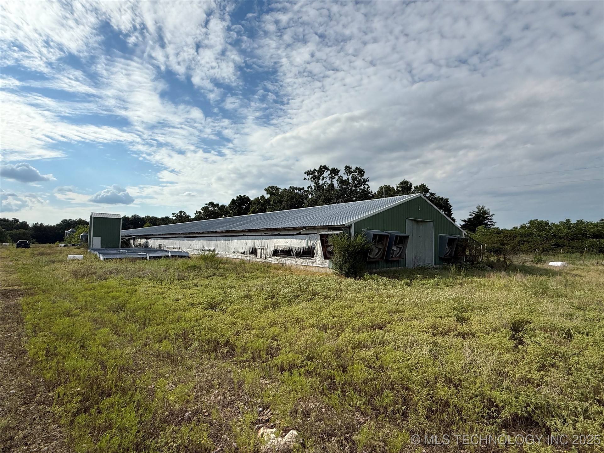 34621 S 685 Road Property Photo 2