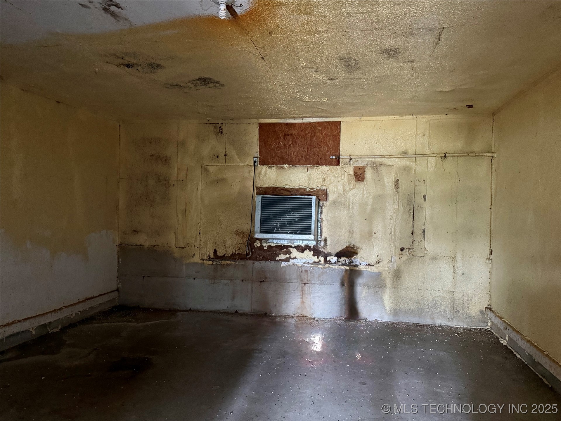 34621 S 685 Road Property Photo 9