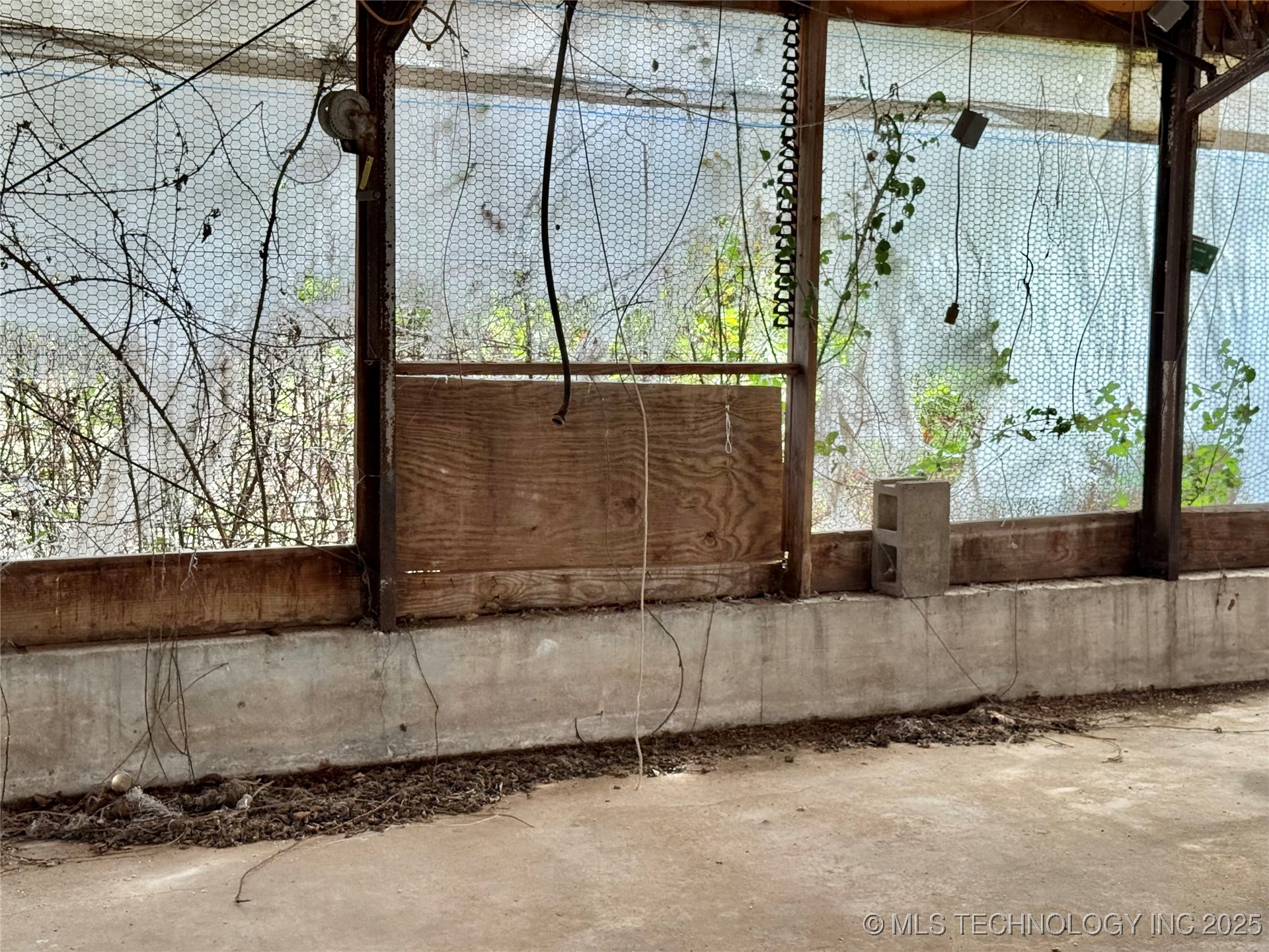 34621 S 685 Road Property Photo 18