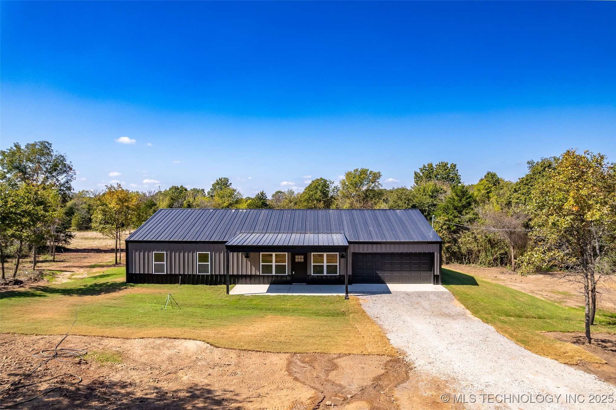 9644 S State Hwy 48 Property Photo 1