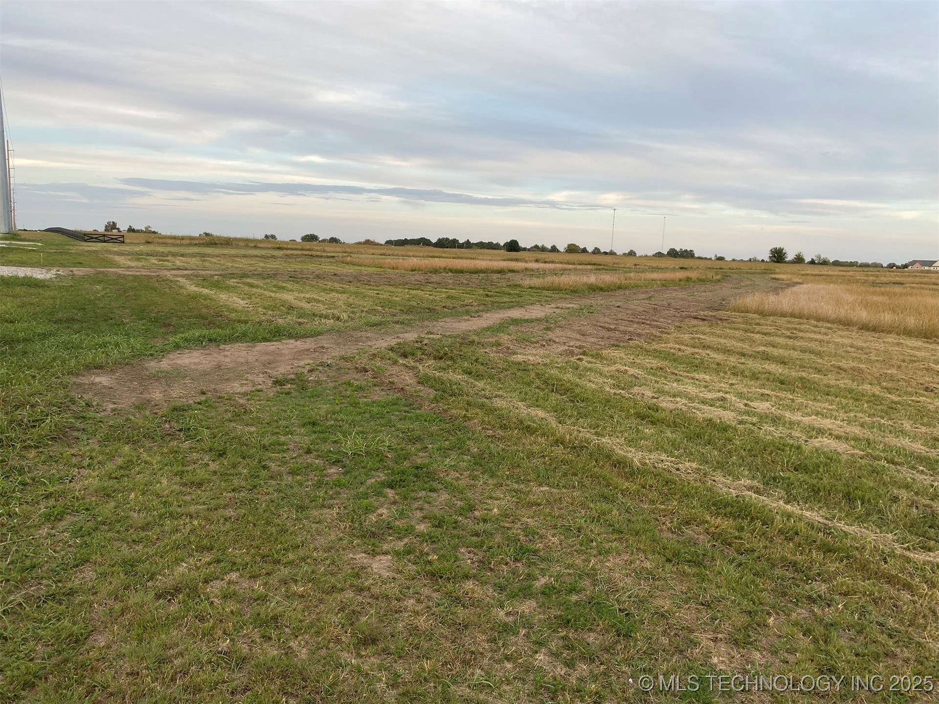 109 N Gaither Road Property Photo 1