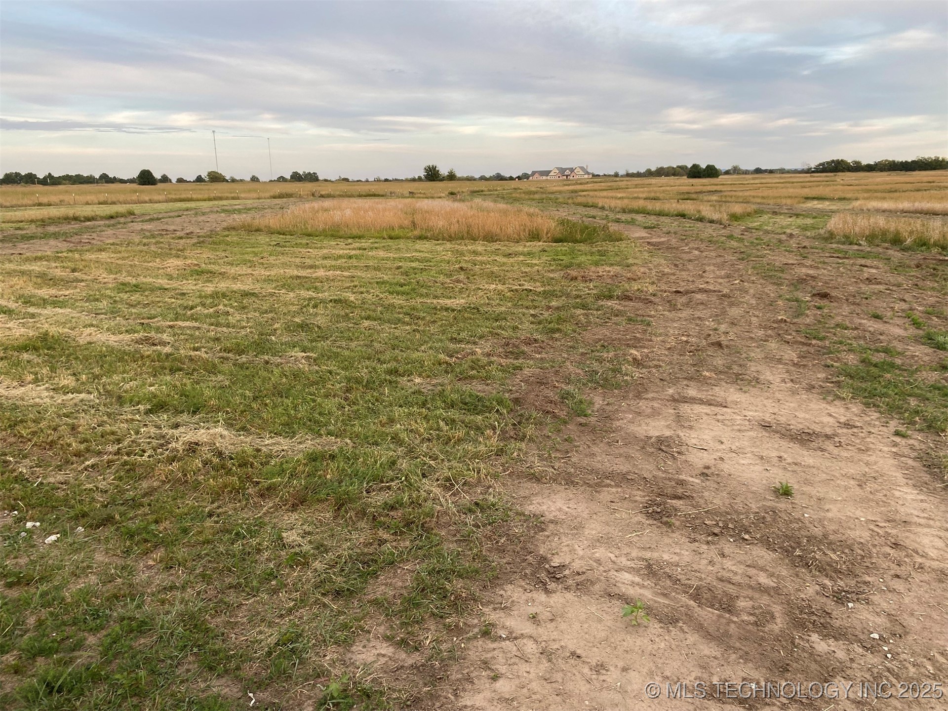 109 N Gaither Road Property Photo 6