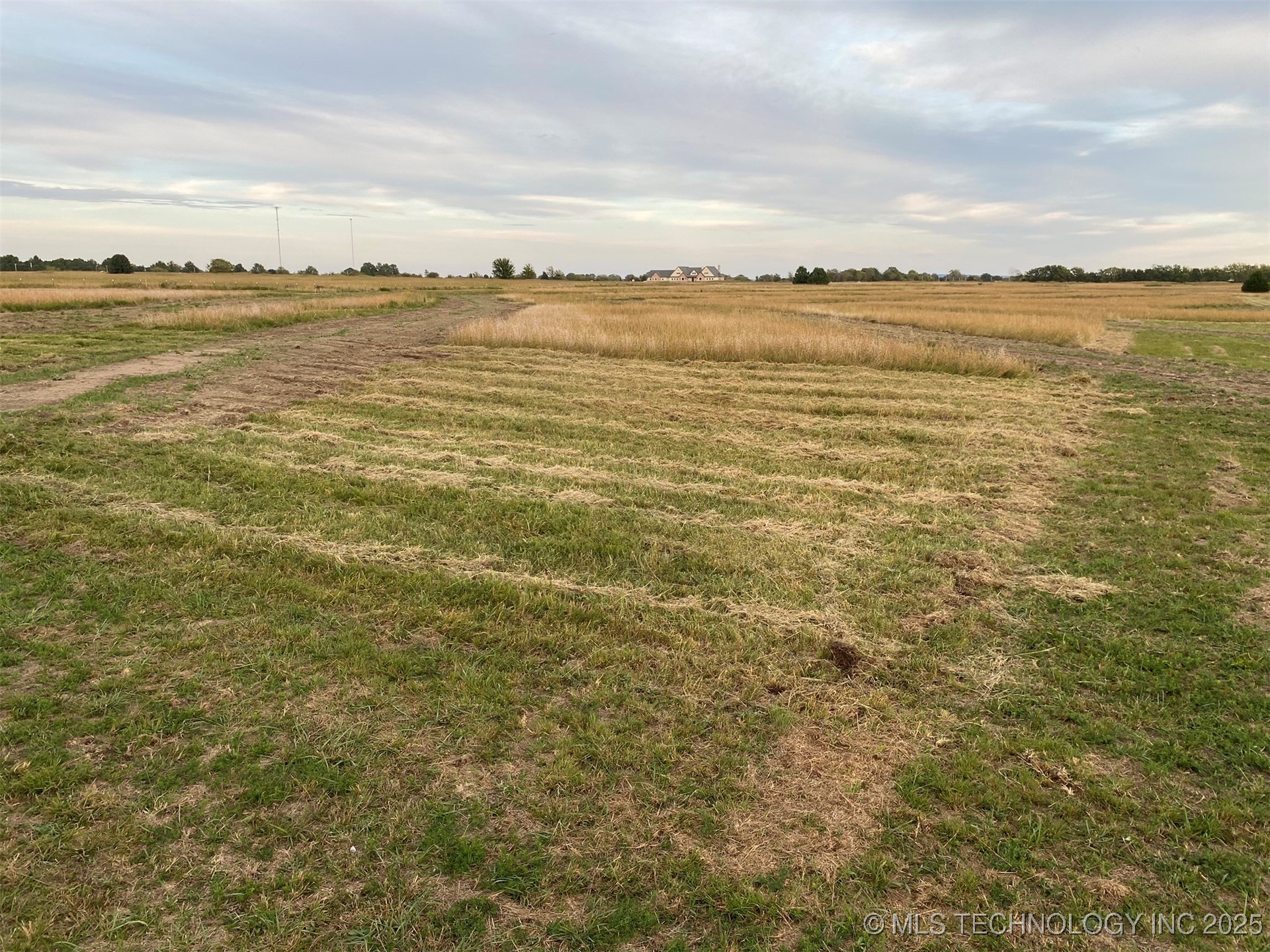 137 N Gaither Road Property Photo 6